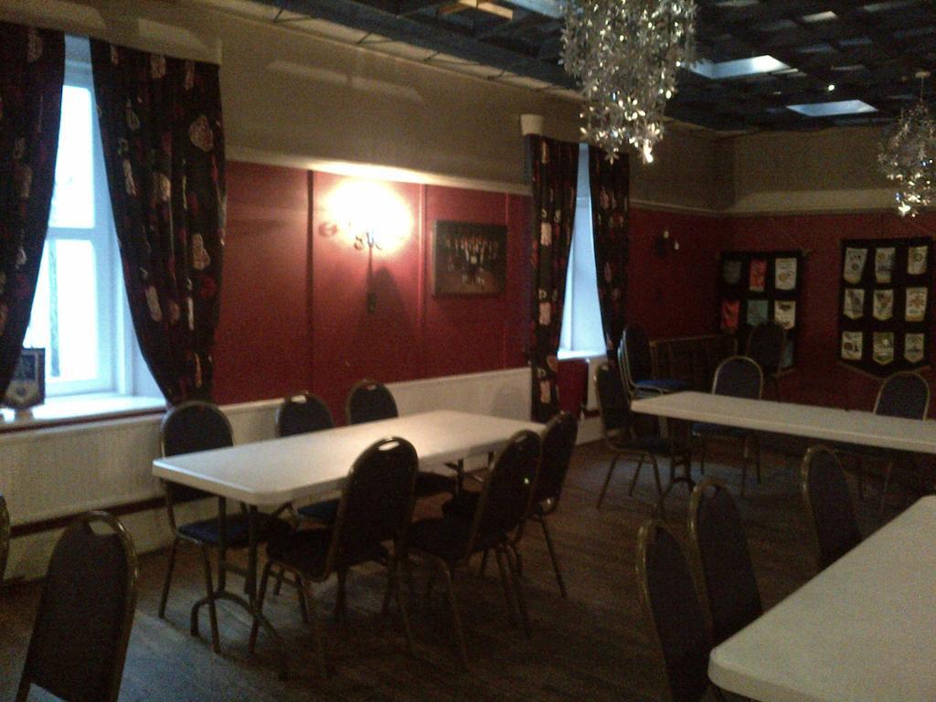 Crown Hotel Langholm Экстерьер фото